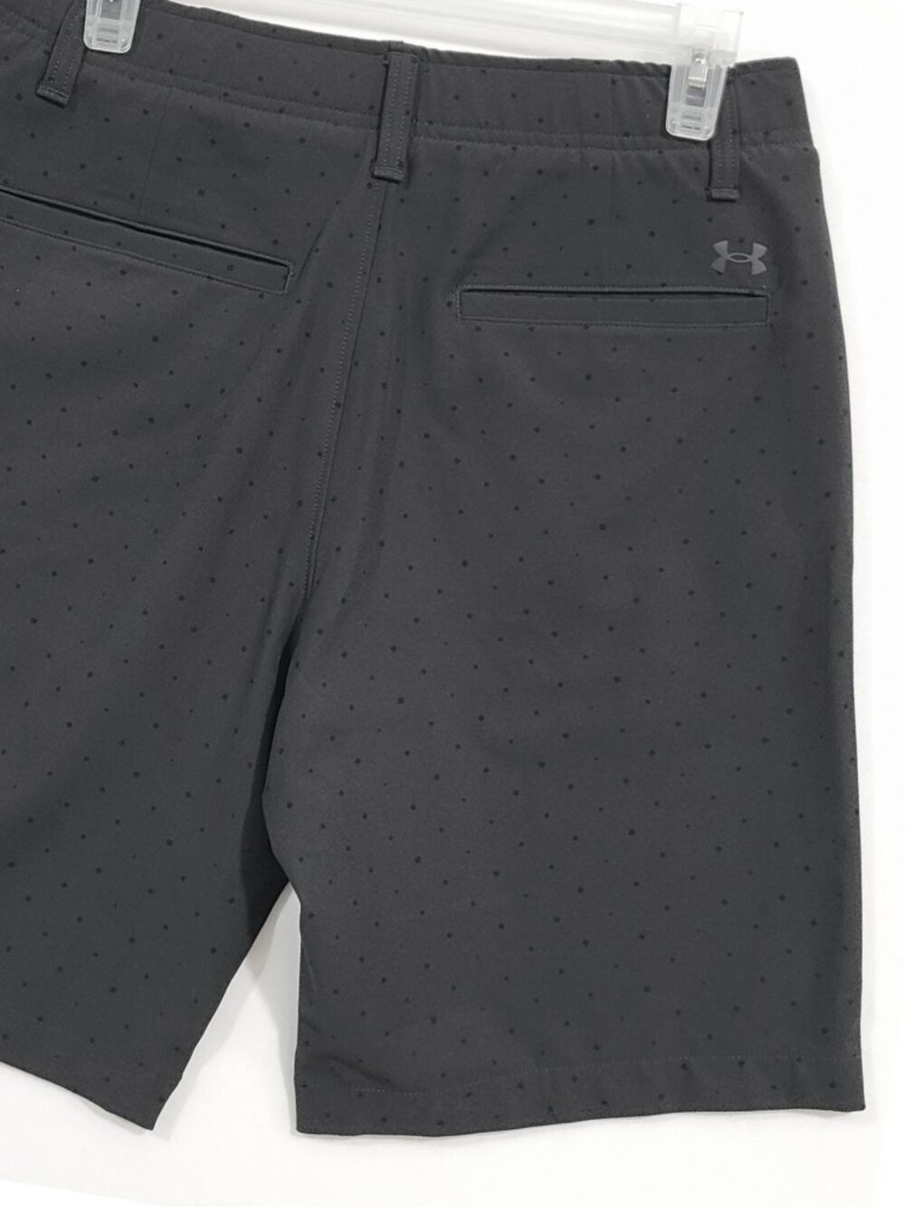 Under Armour Golf Drive Shorts size 30 Black Diamond Print Stretch Performance